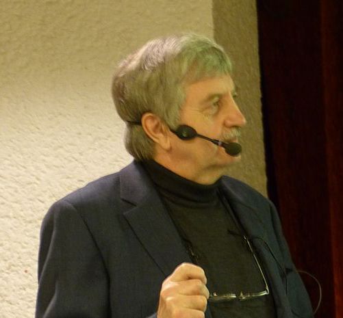Dr. Ernst Segatz